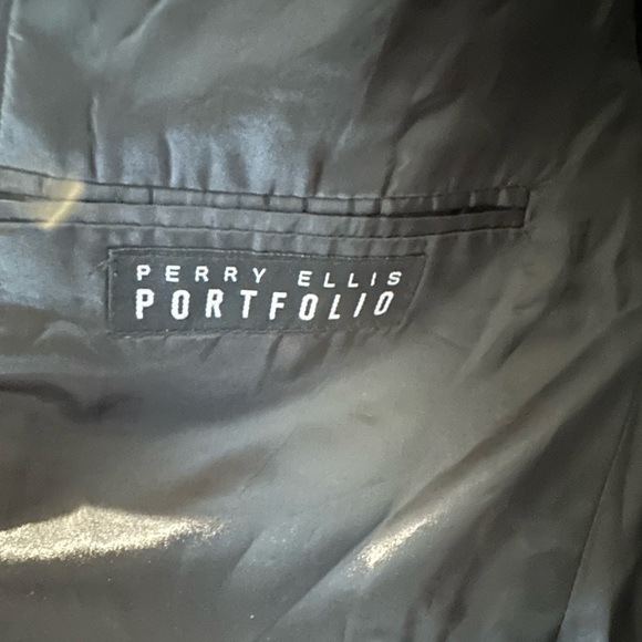 Men’s Perry Ellis Portfolio Suit Jacket - Picture 4 of 4
